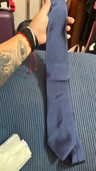Corbata azul
