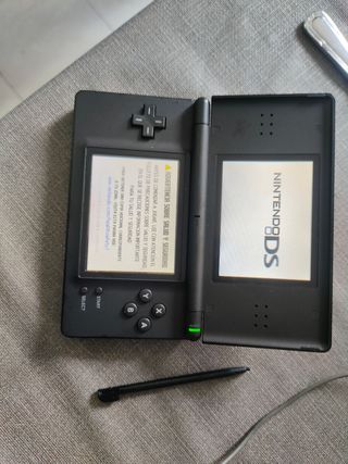 Nintendo DS Lite Negra + Accesorios