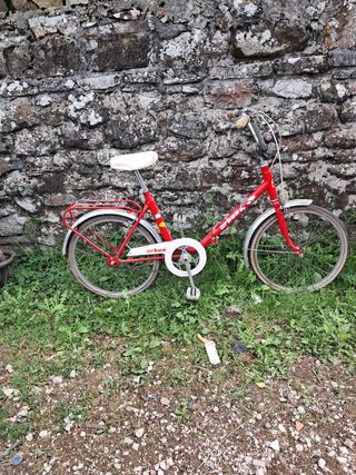 Bicicleta Orbea plegable roja
