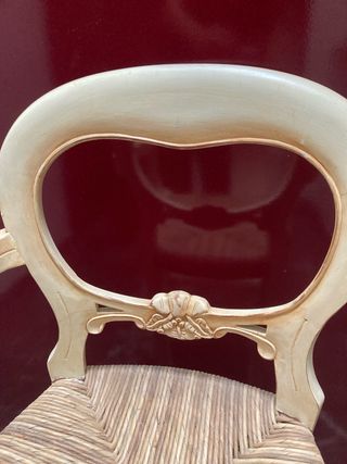 Trona de bebé pintada a mano