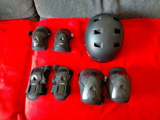 Protecciones skate niño (casco, rodilleras, codera