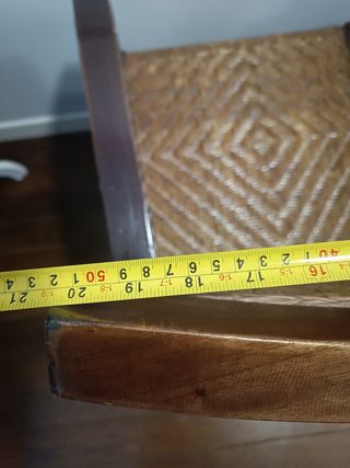 Butaca de mimbre y madera