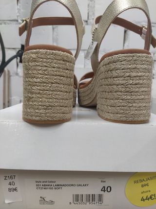 Sandalias Popa doradas talla 40
