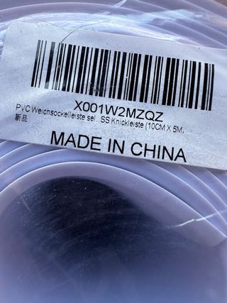 Rodapié vinílico blanco