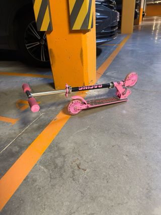 Monopatín rosa Racing Scooter plegable 