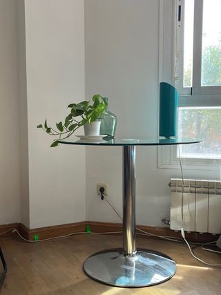 Mesa redonda cristal y metal