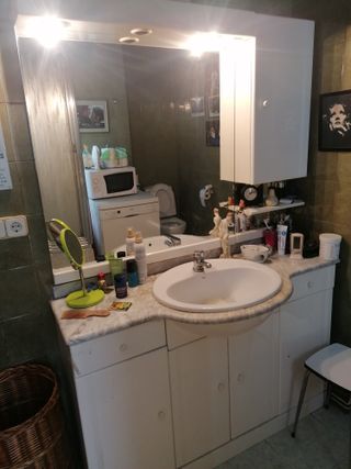 Mueble de baño con espejo
