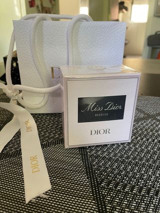 Perfume Miss Dior Essence