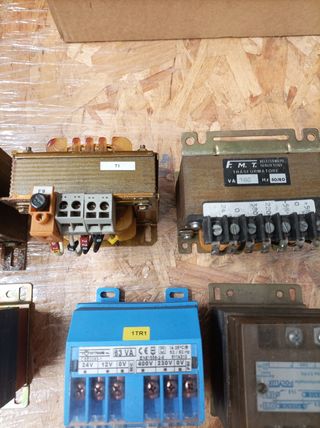 Transformadores Elétricos Varias Tensiones