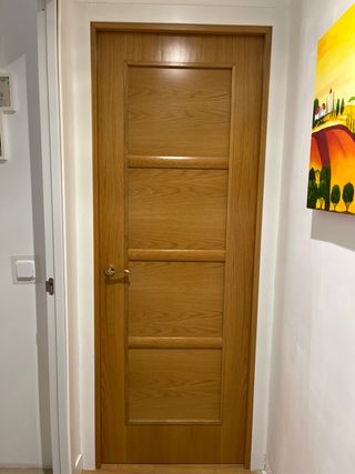 Urge venta de puertas de roble
