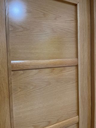 Urge venta de puertas de roble