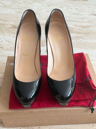 Zapatos Louboutin Charol Negro Talla 37.5