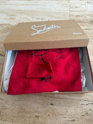 Zapatos Louboutin Charol Negro Talla 37.5