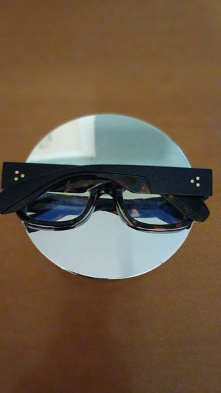 Gafas de sol redondas y de pasta