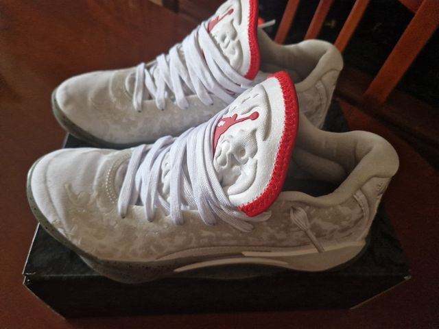 Zapatillas Jordan Zion 3 Talla 40 Blancas