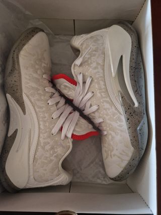 Zapatillas Jordan Zion 3 Talla 40 Blancas