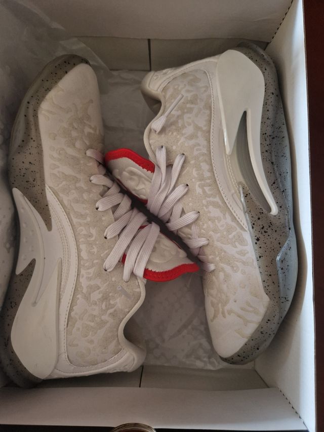 Zapatillas Jordan Zion 3 Talla 40 Blancas