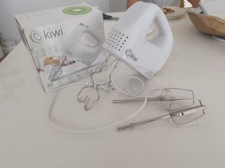 Batidora de mano Kiwi blanca
