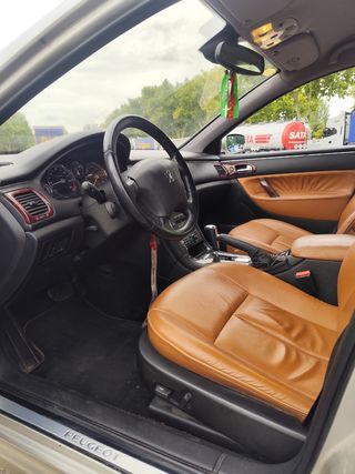 Peugeot 607 2005