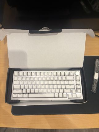Teclado Mecánico AJAZZ AK820 75% TKL Blanco
