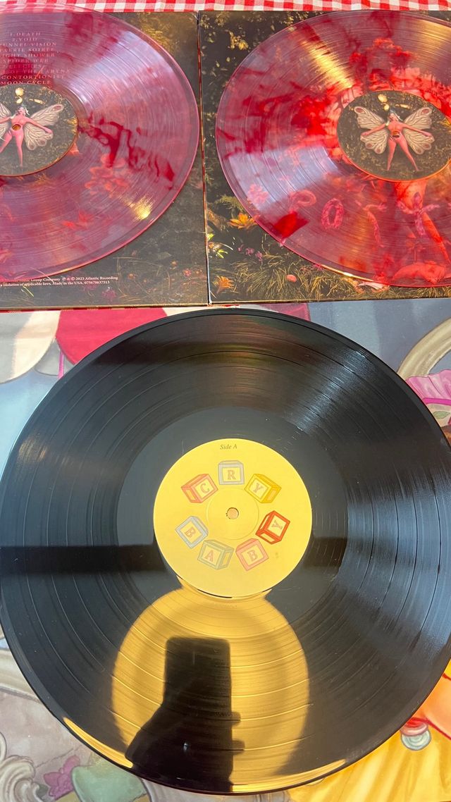 Vinilos Melanie Martinez Crybaby y Portals