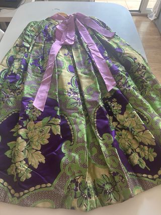 Traje de Fallera Morado y Verde