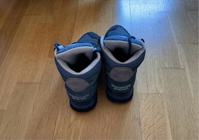 Botas de trekking Boomerang mujer azul