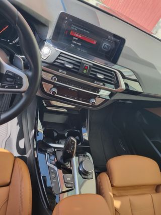 Se vende BMW X3 del año 2018 motor 2.5 231cv