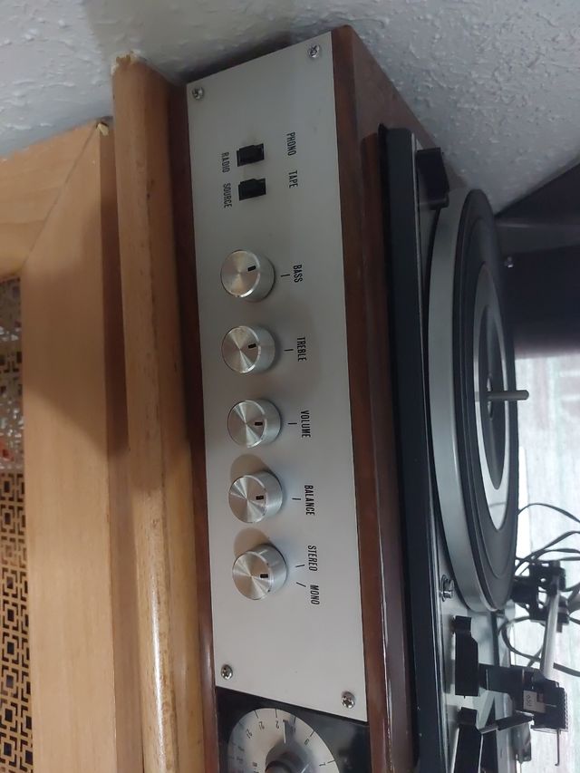 Tocadiscos+Cassette+Radio