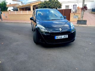 Renault Grand Scenic 2010