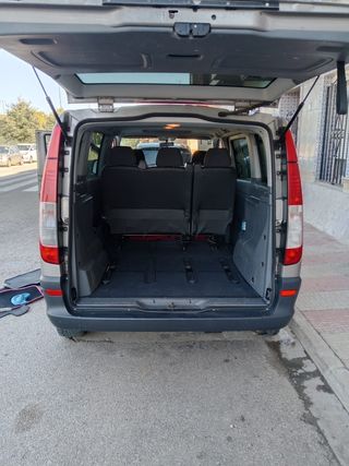 Mercedes-Benz Vito 2010