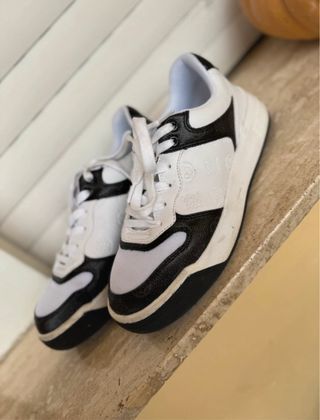 Scarpe Guess bianche e nere