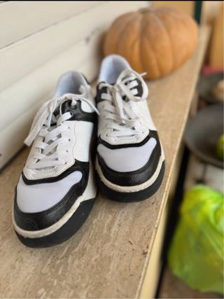 Scarpe Guess bianche e nere