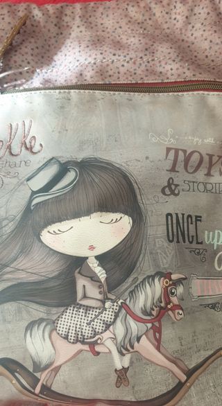 Mochila Anekke con dibujo de niña y caballo!!
