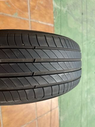 (SOLO UNO)Neumático Michelin Primac Y  205/55 R16