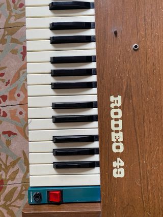 Piano Sintetizador Rodeo 49 Vintage