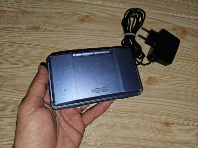 Nintendo DS + Cargador