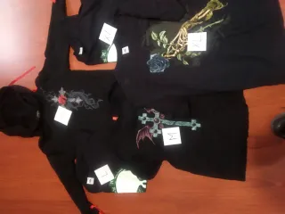 Lote Ropa: Camisetas y Sudaderas