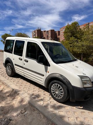 Ford tourneo connect  2004
