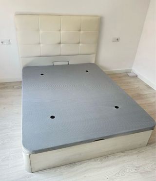 Base de cama con cabecero tapizado
