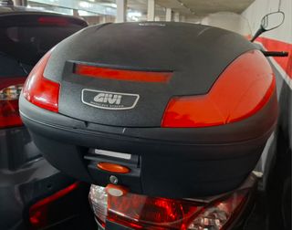 Baúl Givi E470 Simply III Tech 47L