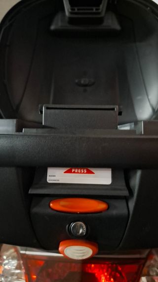 Baúl Givi E470 Simply III Tech 47L
