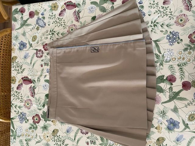 Zola Uniformes talles 8 , 12 y 14