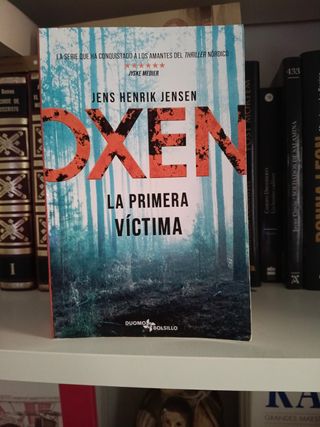 Oxen. La primera víctima (Duomo Bolsillo)
