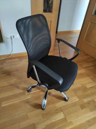 Silla de oficina Jysk negra