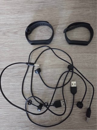 Correas Mi Band 6 y 7 Negras y cables de carga