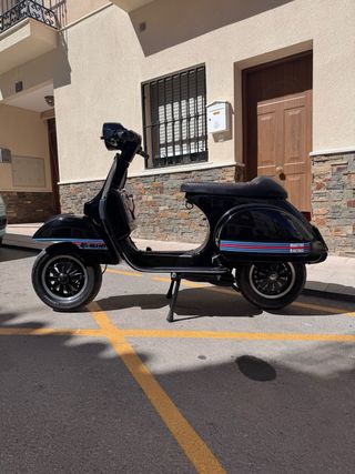 Vespa 200dn Negra