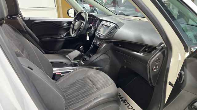 🚀🚀Zafira Tourer 2018 + 7 PLAZAS +  ETQUETA C🚀🚀