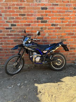 Moto Yamaha WR125