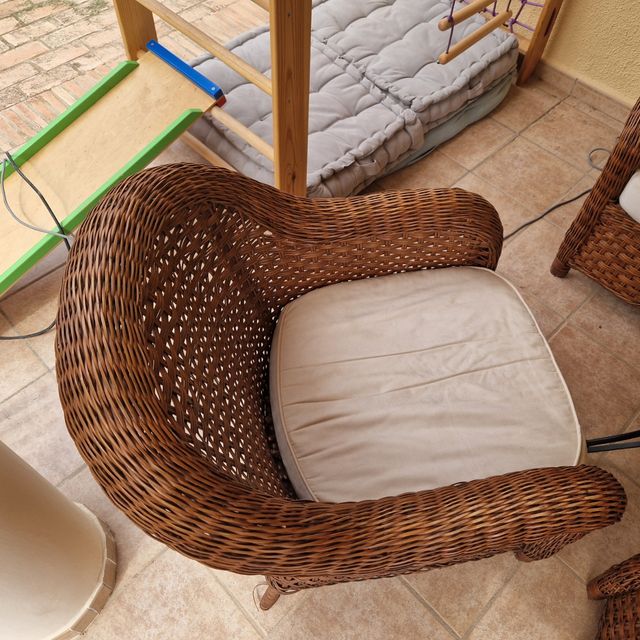 Sofá y sillones de mimbre/ratan